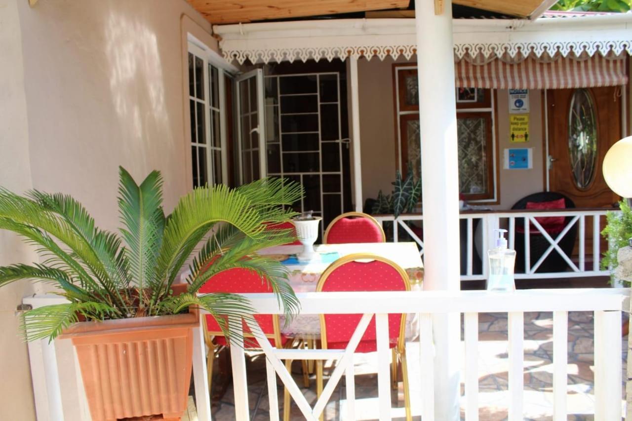My Corner Guest House 빅토리아 외부 사진
