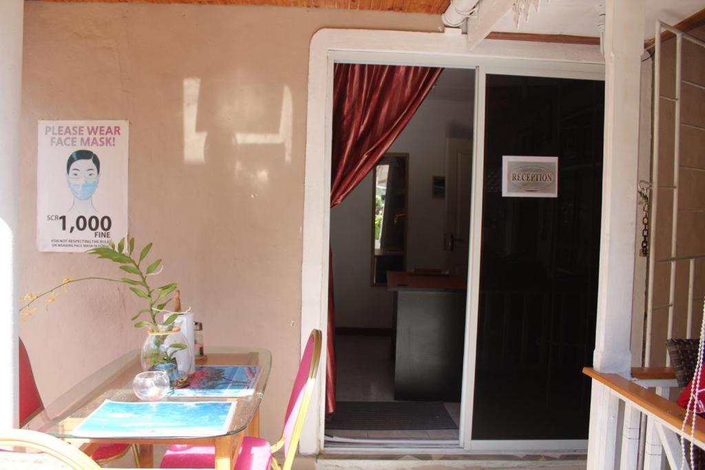 My Corner Guest House 빅토리아 외부 사진